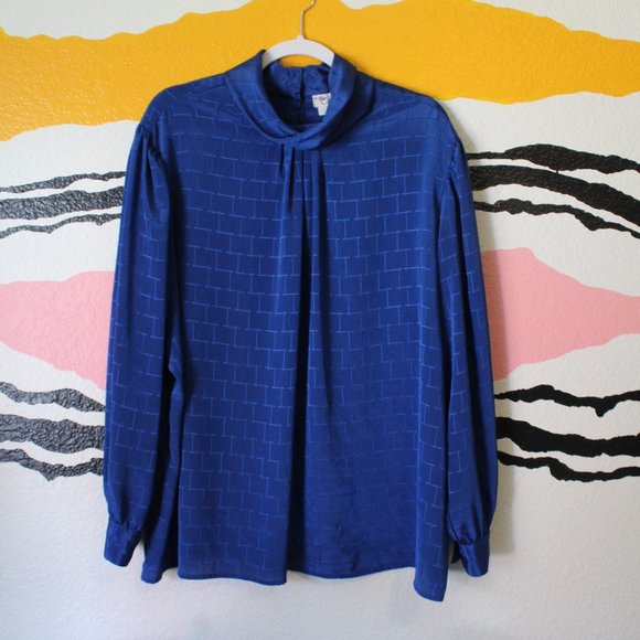 True Vintage 1970s Tan F Jay Plus Size 3X 4X 22 24W Blue Satin Long Sleeve Top - Picture 1 of 3